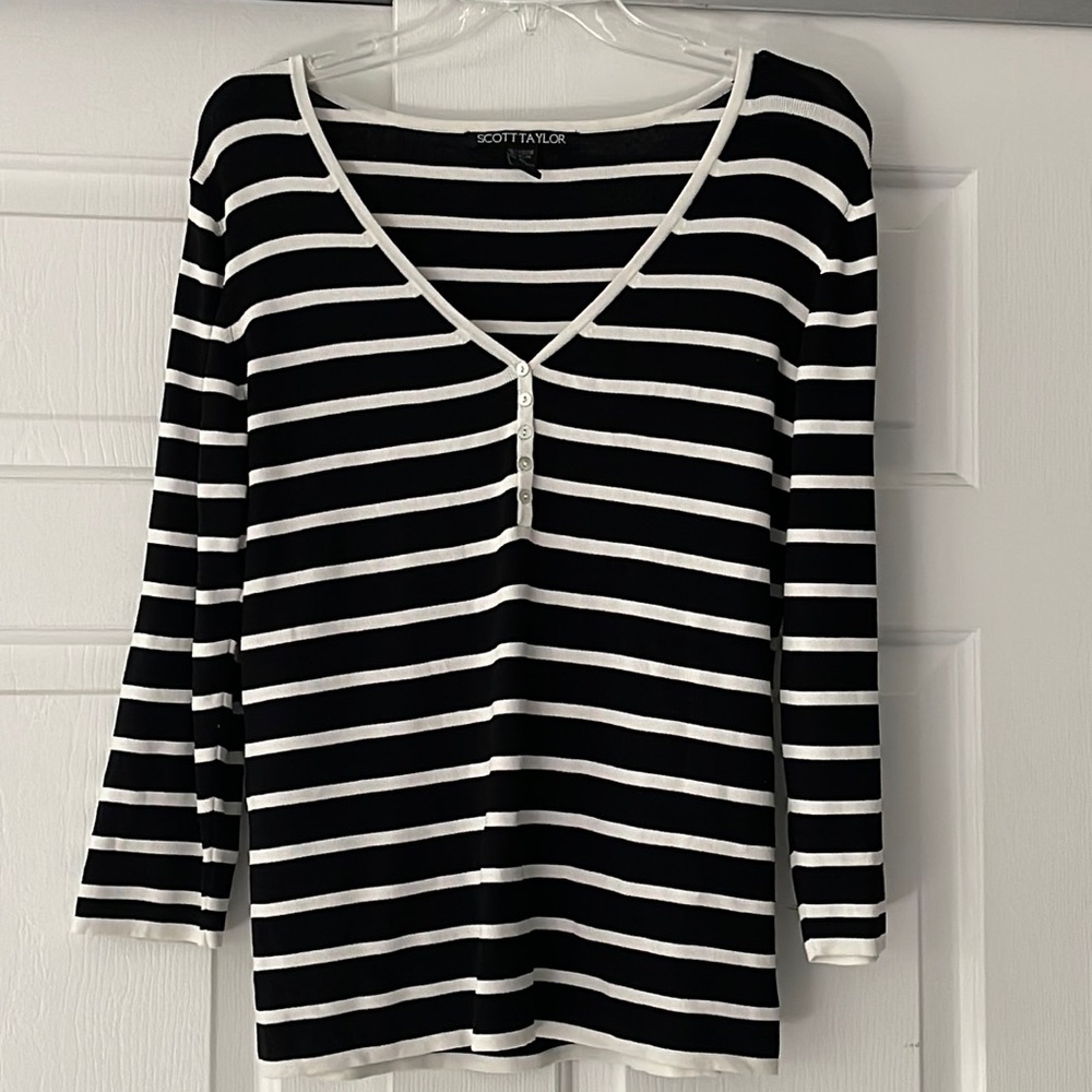 Scott Taylor Top Size XL